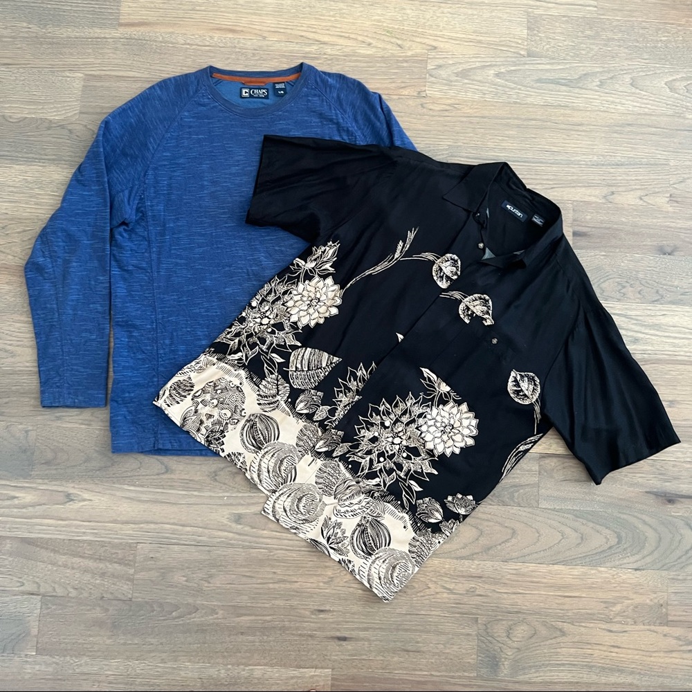 Set of two tees size large